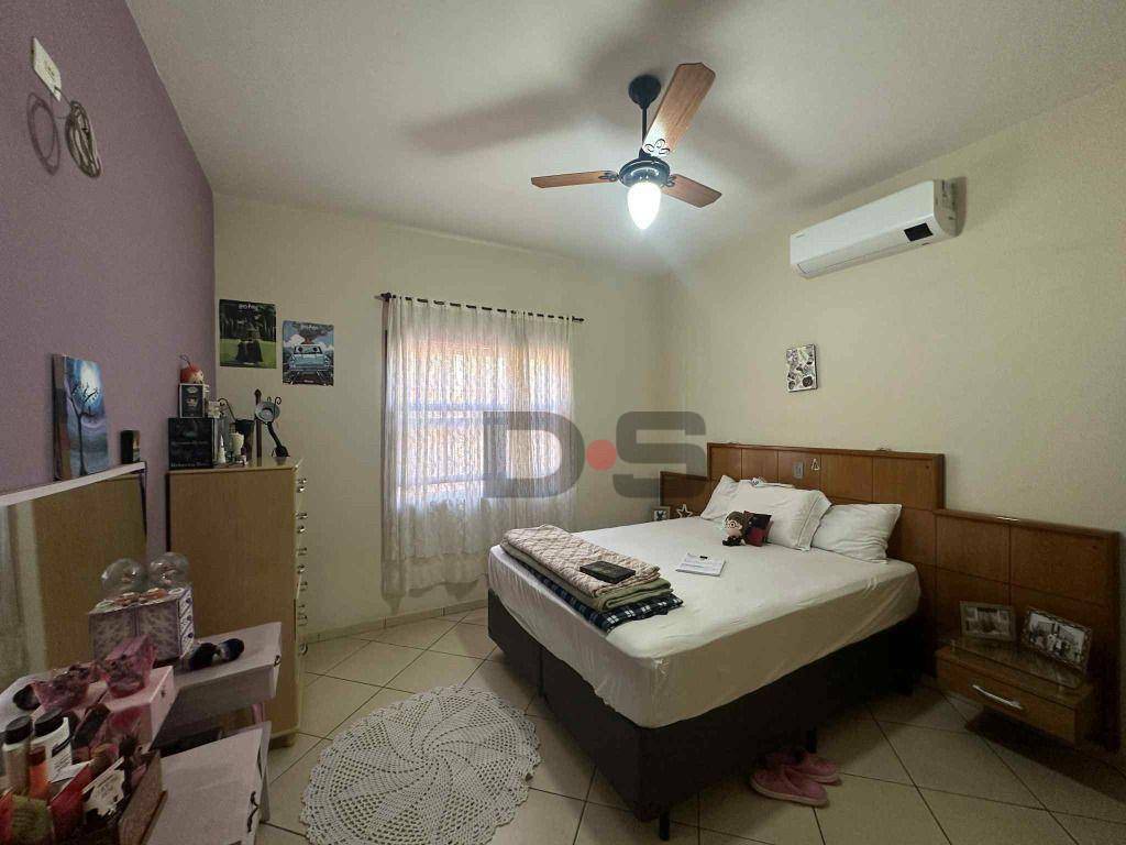Chácara à venda com 3 quartos, 347m² - Foto 3