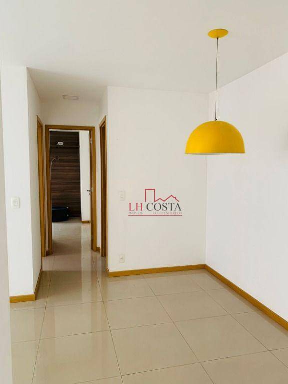 Apartamento à venda com 2 quartos, 67m² - Foto 5