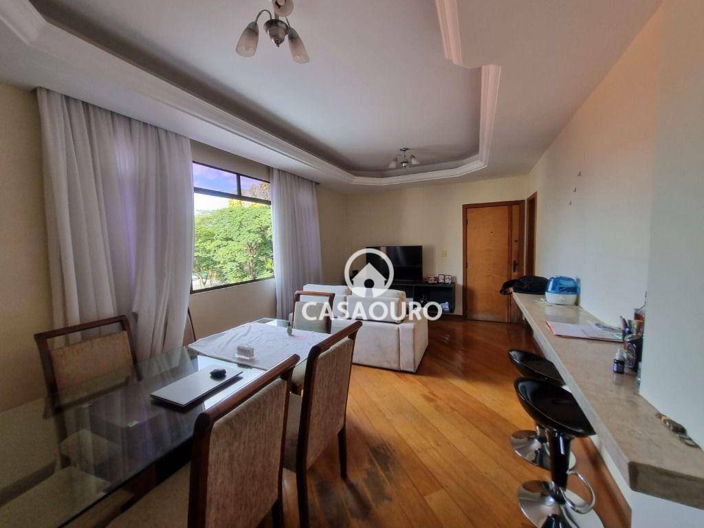 Apartamento à venda com 3 quartos, 77m² - Foto 1