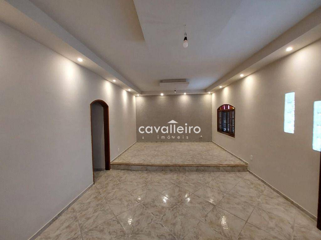 Casa de Condomínio à venda com 5 quartos, 244m² - Foto 7