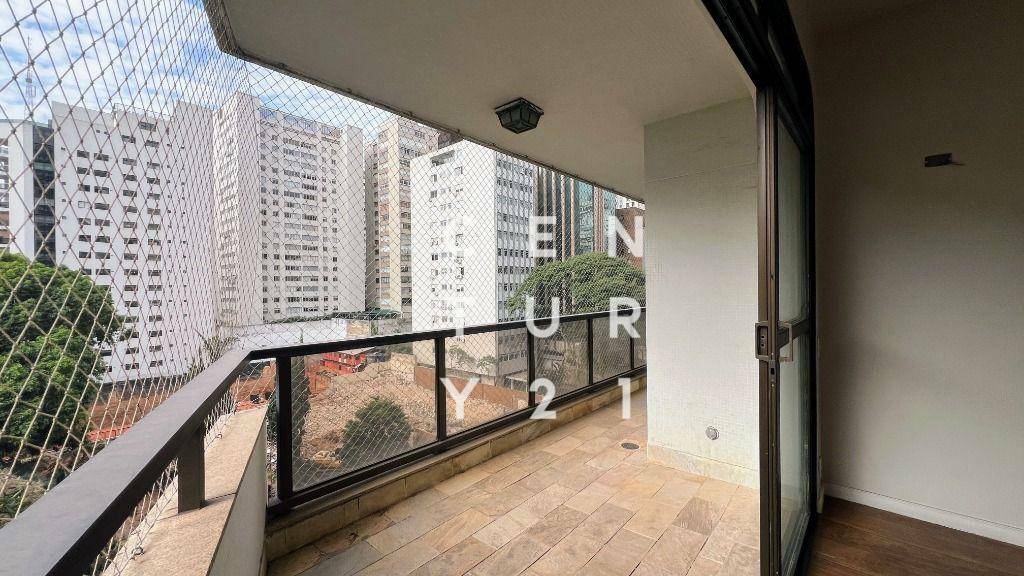 Apartamento à venda com 3 quartos, 288m² - Foto 6