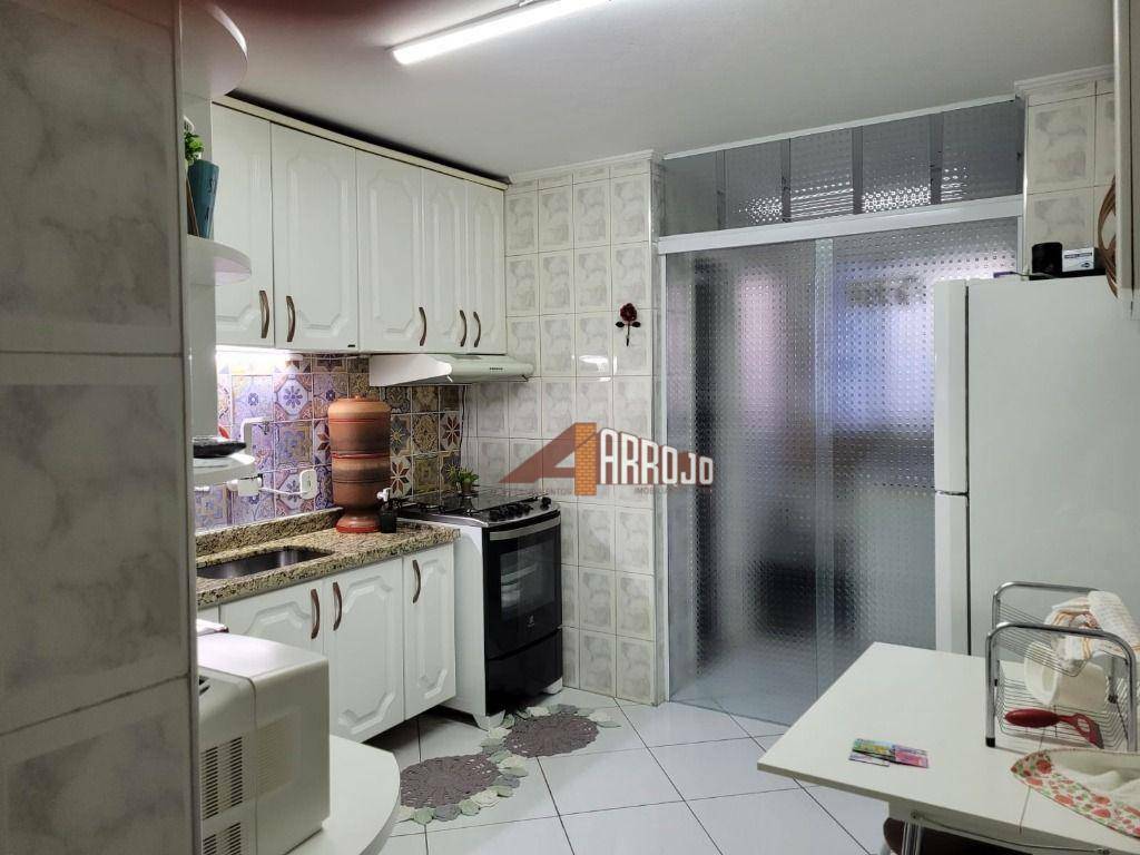 Apartamento à venda com 3 quartos, 84m² - Foto 13