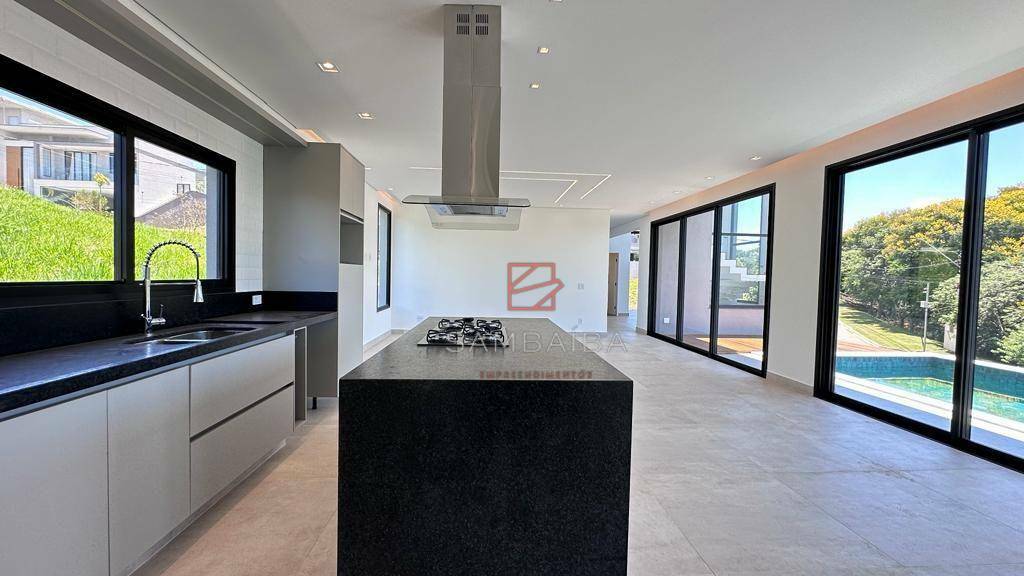 Casa à venda e aluguel com 5 quartos, 310m² - Foto 13