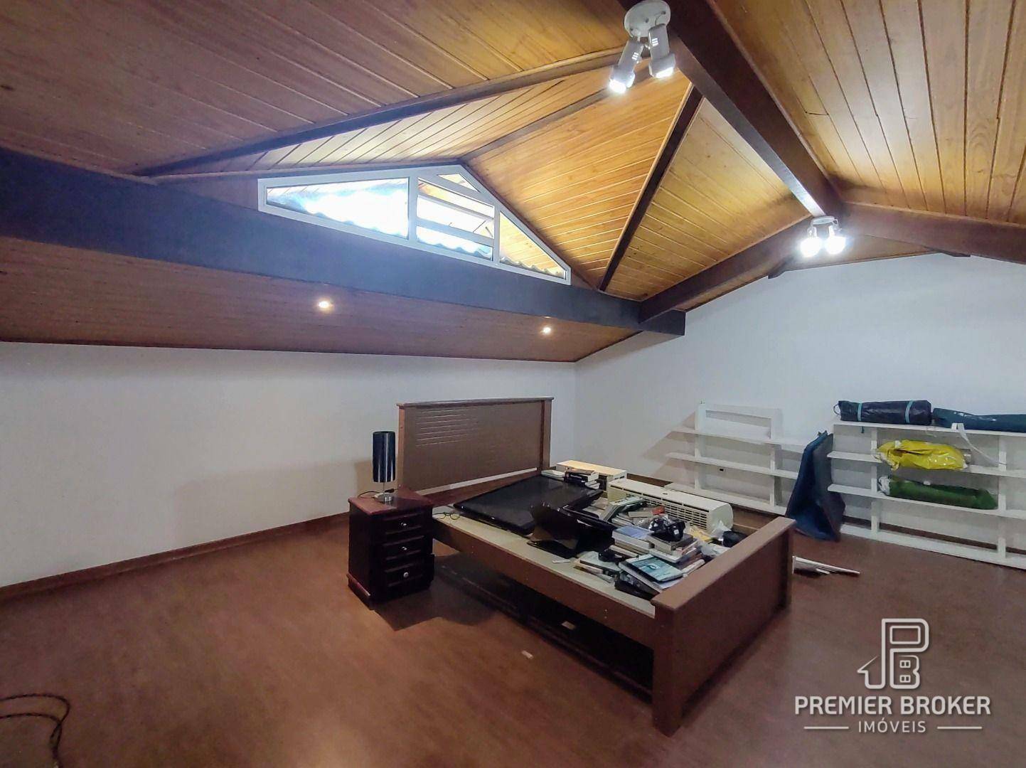Casa de Condomínio à venda com 6 quartos, 220m² - Foto 34