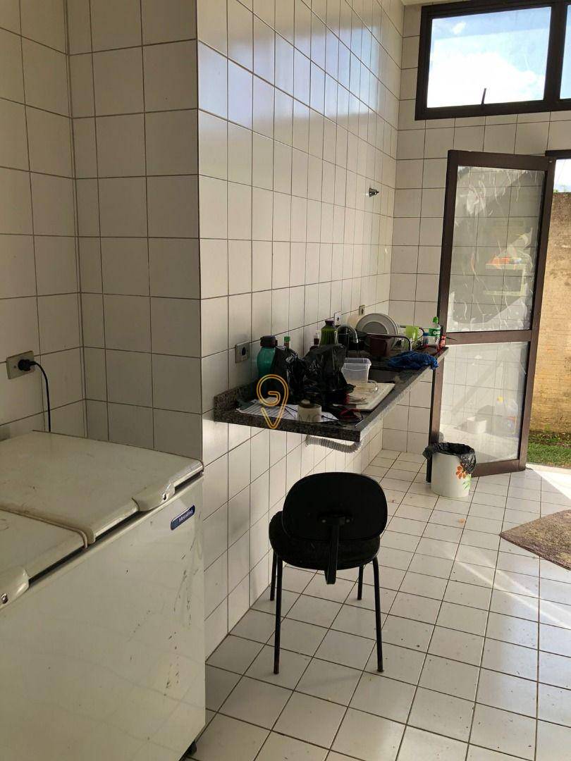 Apartamento à venda com 2 quartos, 64m² - Foto 7