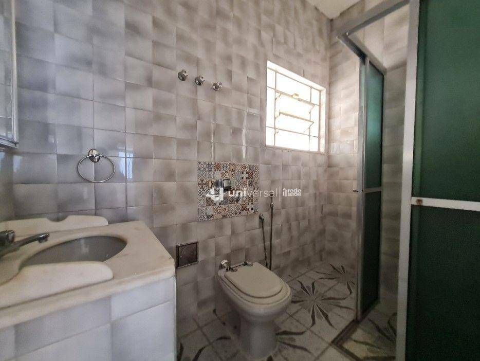 Casa para alugar com 3 quartos, 166m² - Foto 8