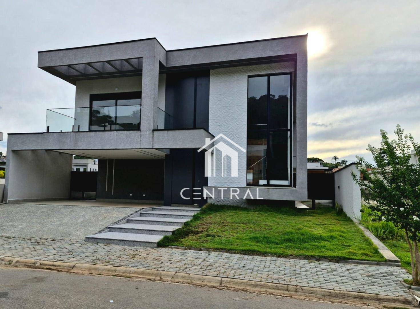 Sobrado à venda com 3 quartos, 300m² - Foto 4