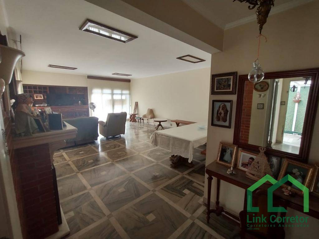 Casa à venda com 3 quartos, 260m² - Foto 10