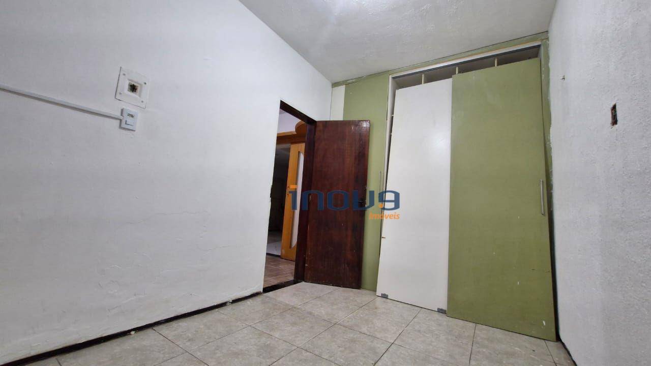 Casa à venda e aluguel com 5 quartos, 192m² - Foto 12