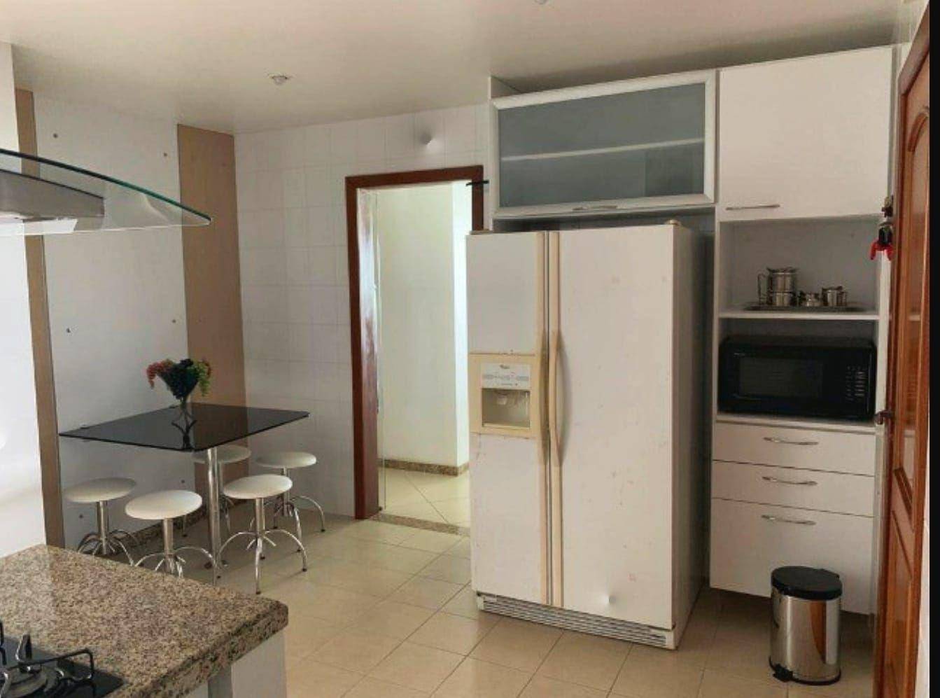 Apartamento à venda com 4 quartos, 210m² - Foto 6