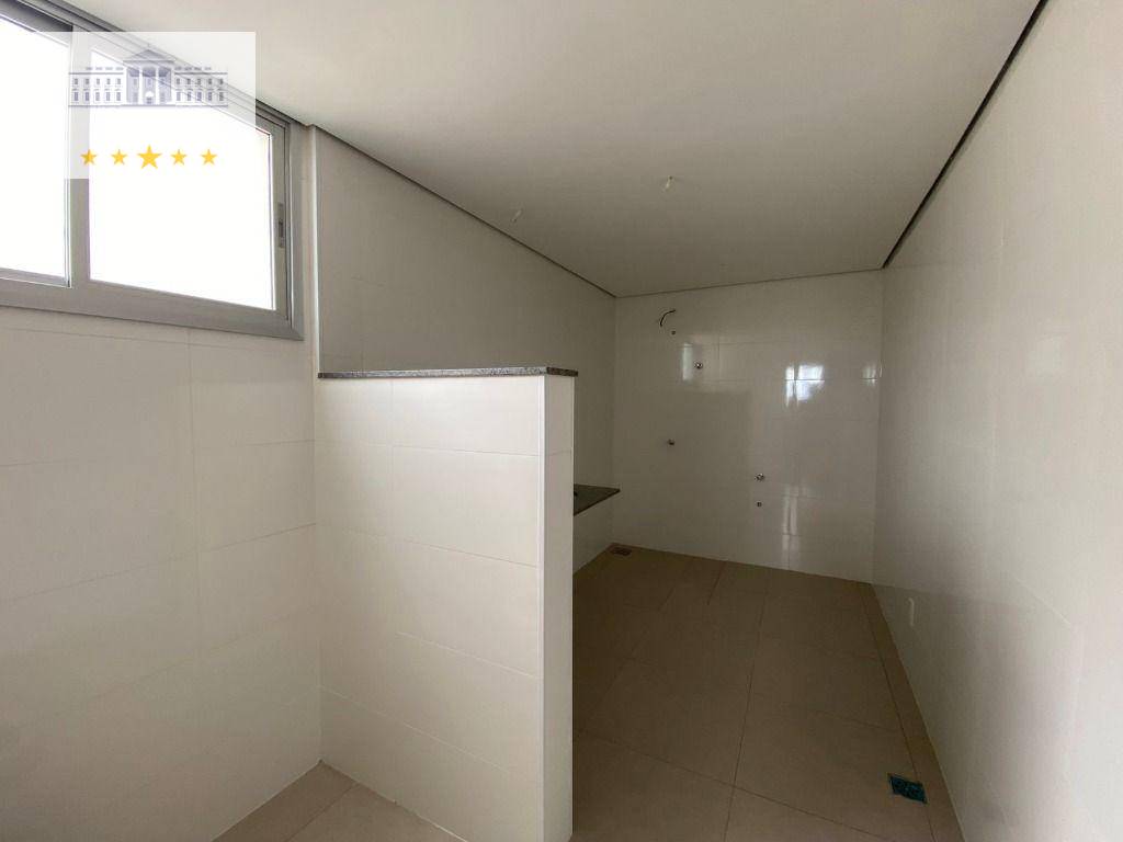 Apartamento à venda com 3 quartos, 172m² - Foto 10