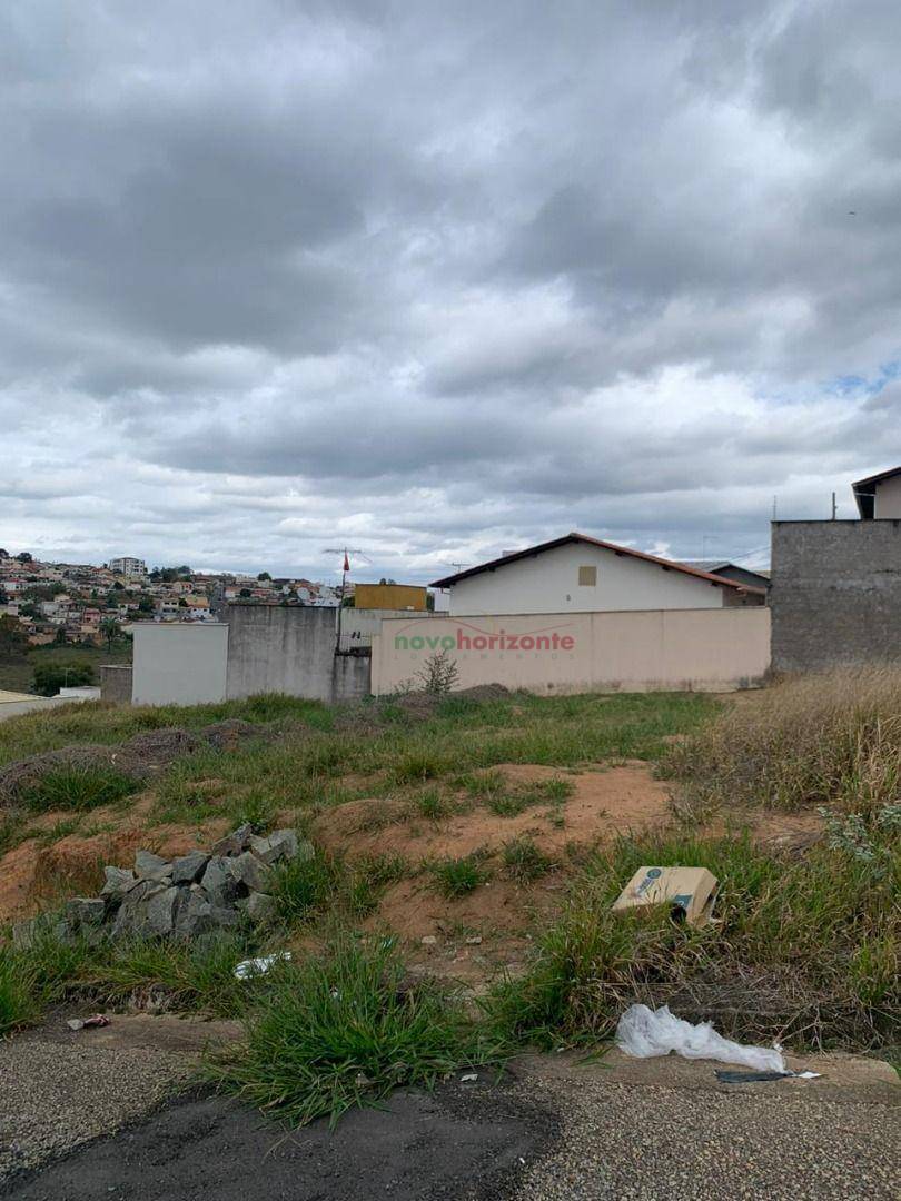 Terreno, 240 m² - Foto 1