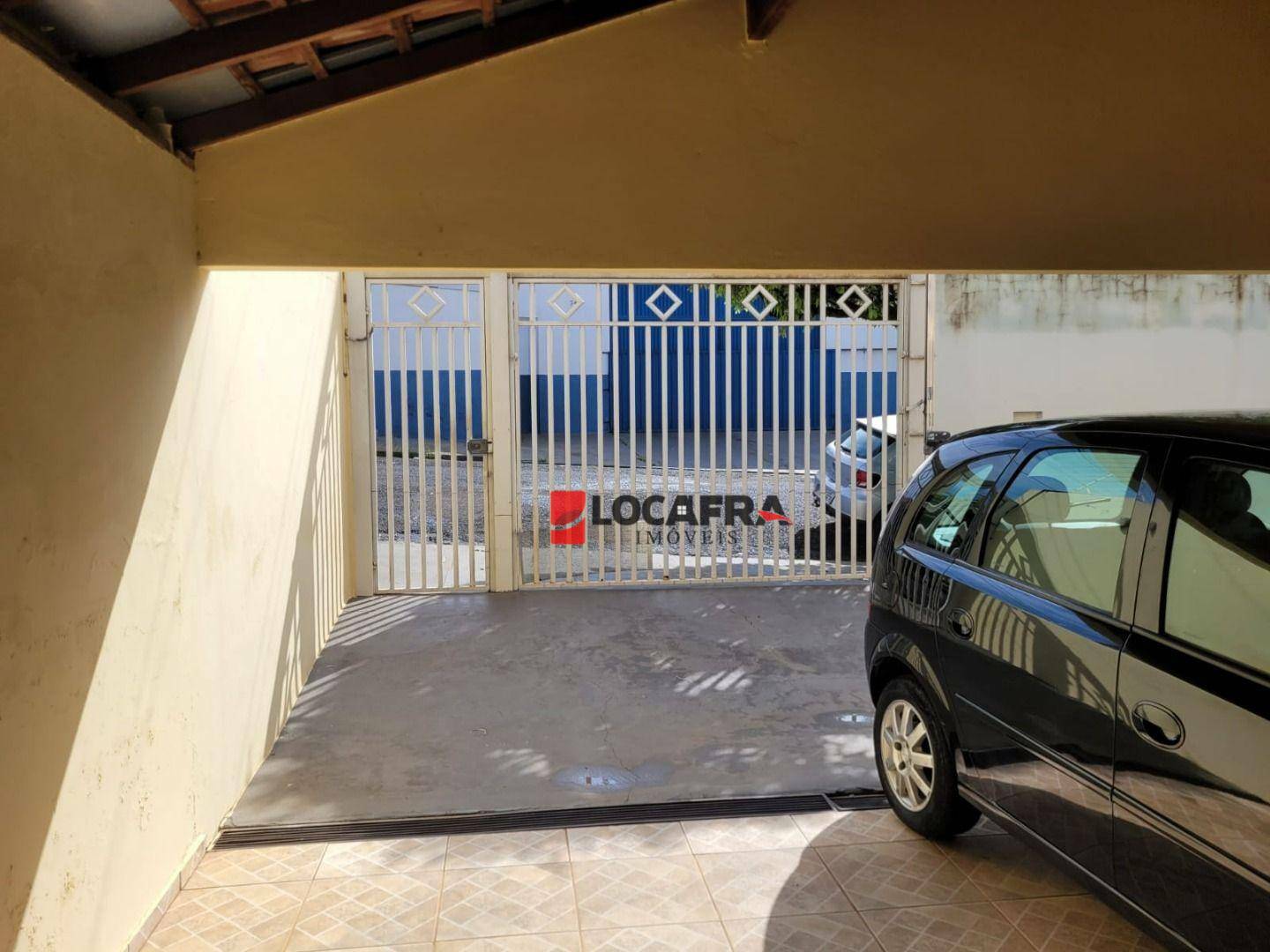 Casa à venda com 5 quartos, 182m² - Foto 1