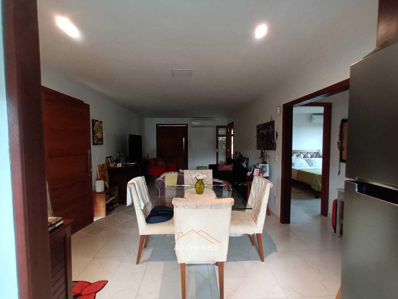 Casa à venda com 3 quartos, 450m² - Foto 2