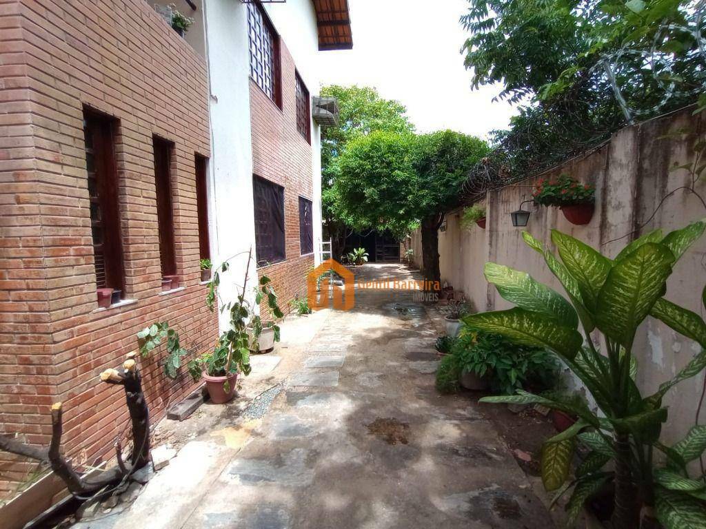 Casa de Condomínio à venda com 3 quartos, 302m² - Foto 29