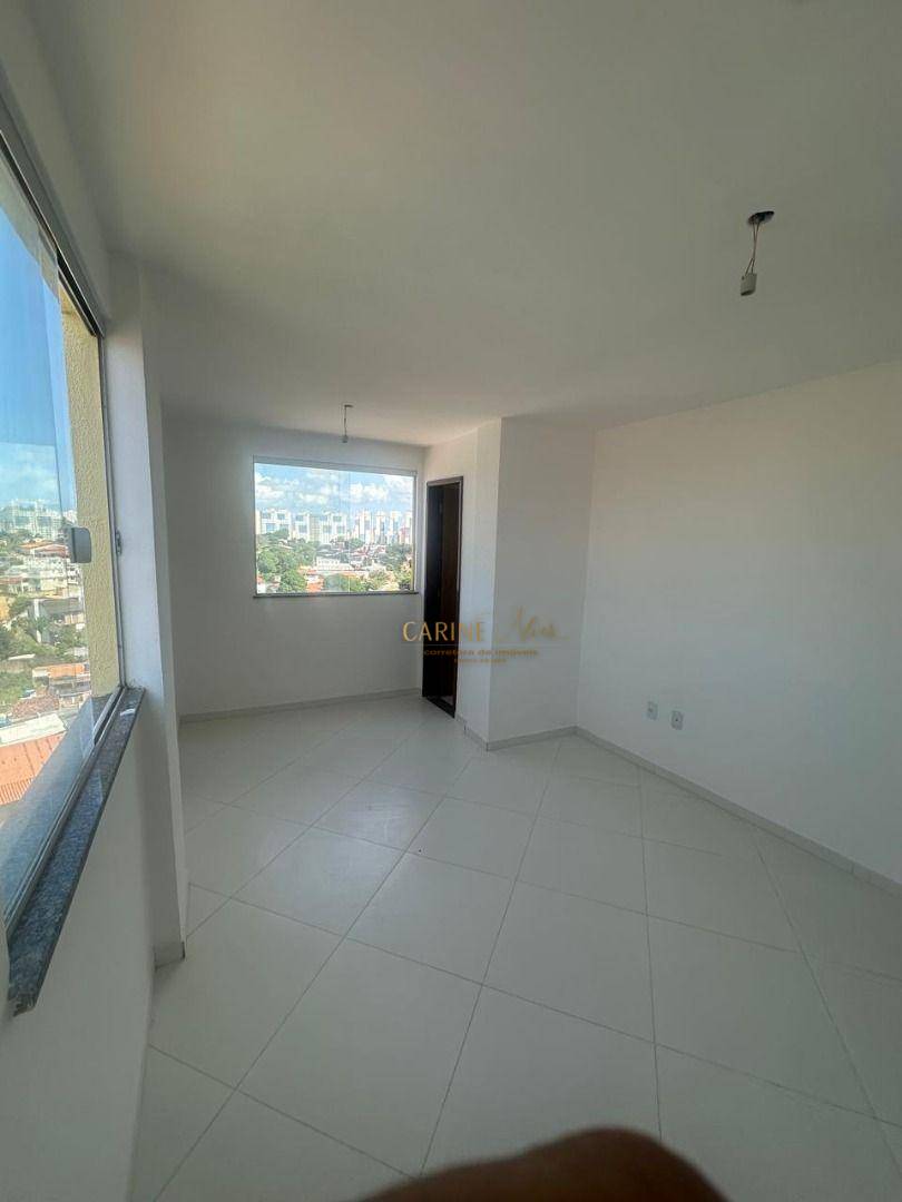 Apartamento à venda com 3 quartos, 91m² - Foto 11