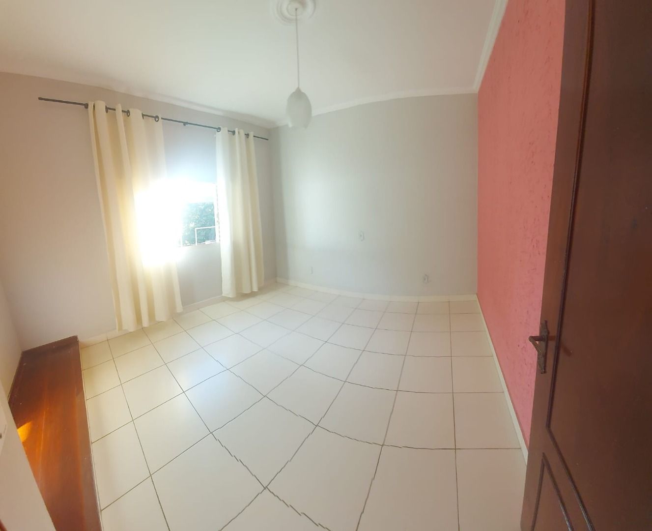 Casa à venda com 3 quartos, 100M2 - Foto 5