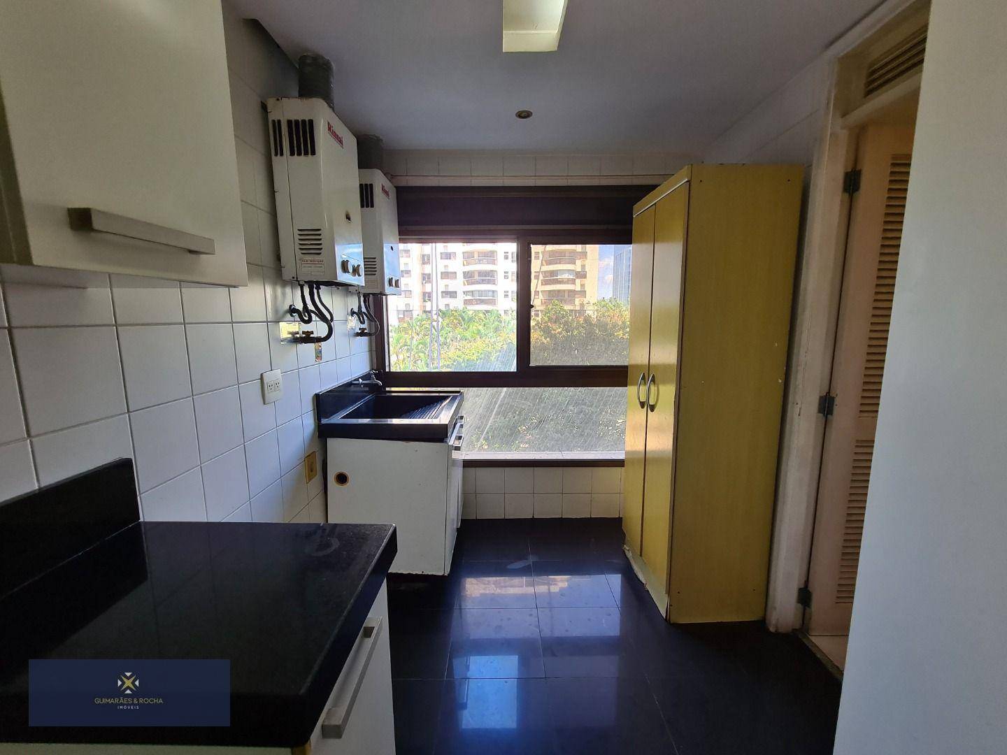 Apartamento à venda com 4 quartos, 157m² - Foto 4