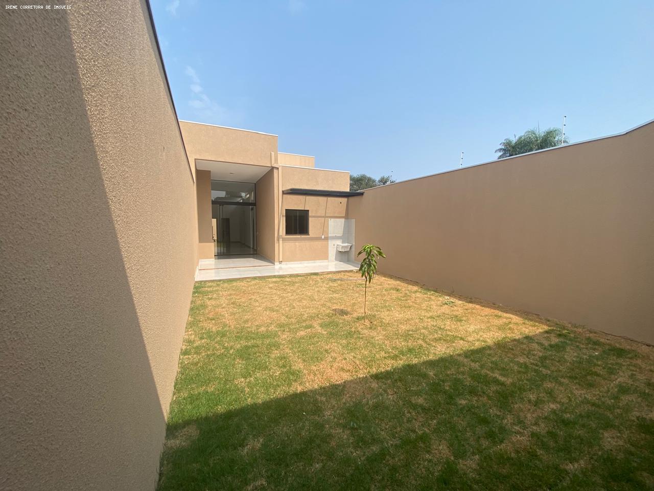 Casa à venda com 3 quartos, 210m² - Foto 14