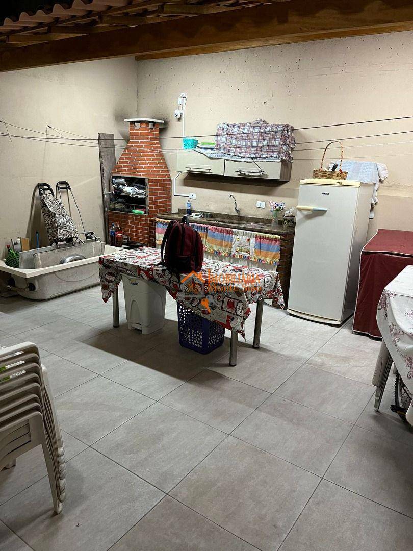 Sobrado à venda com 2 quartos, 220m² - Foto 18