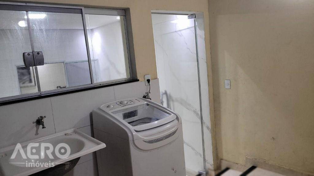 Casa à venda e aluguel com 3 quartos, 200m² - Foto 8