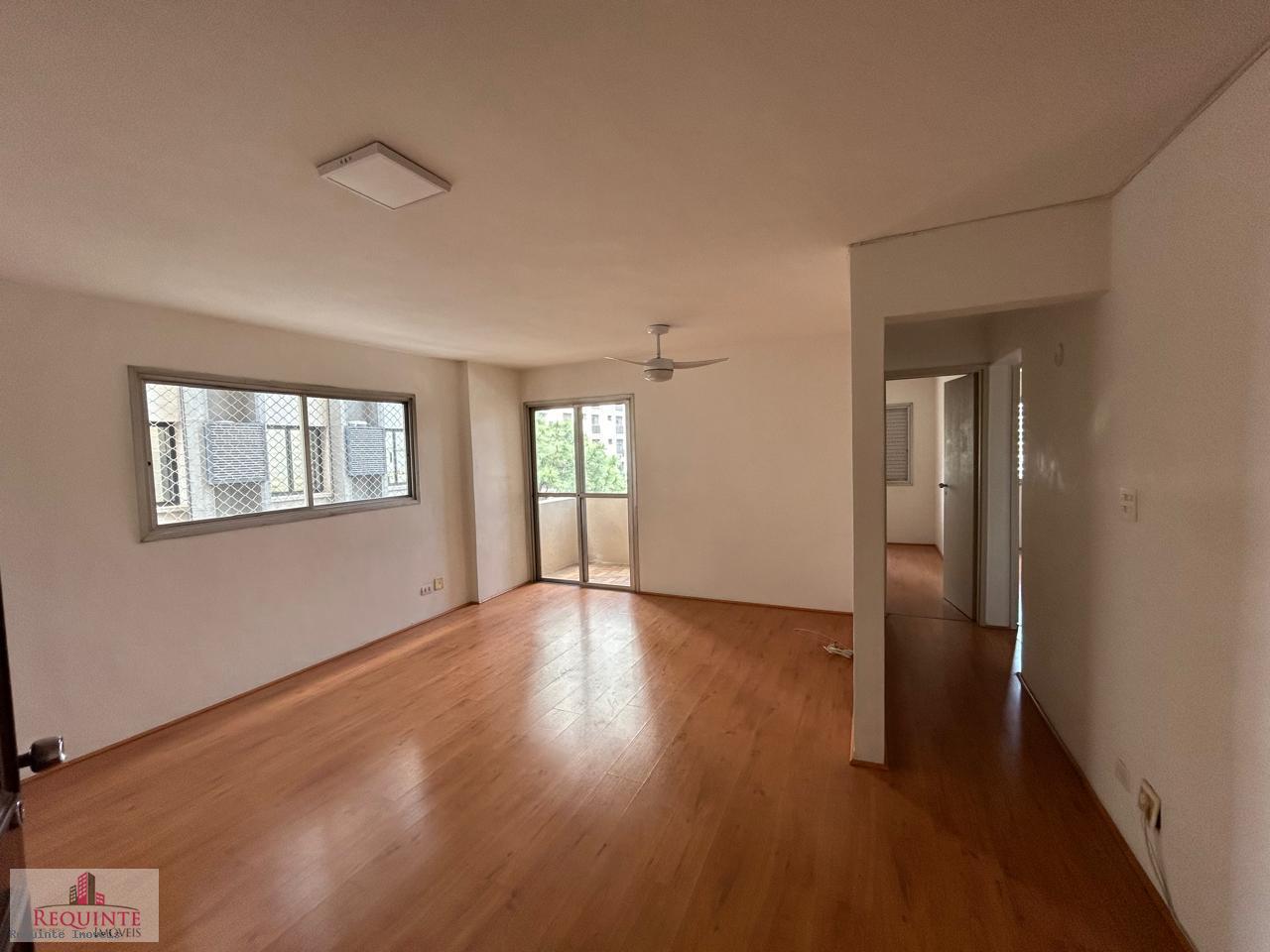 Apartamento à venda com 2 quartos, 70m² - Foto 5