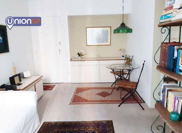 Apartamento à venda com 1 quarto, 43m² - Foto 3