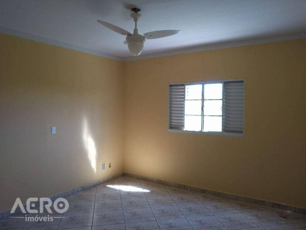 Chácara à venda com 8 quartos, 1000m² - Foto 37