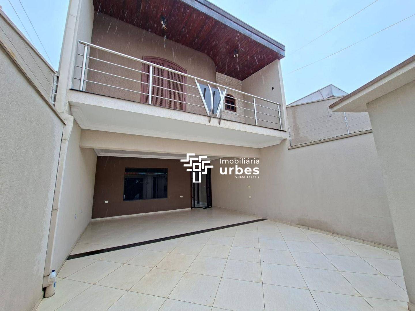 Casa, 4 quartos, 215 m² - Foto 1