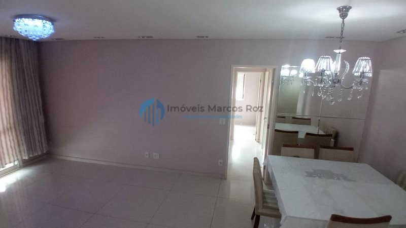 Apartamento à venda com 3 quartos, 119m² - Foto 10