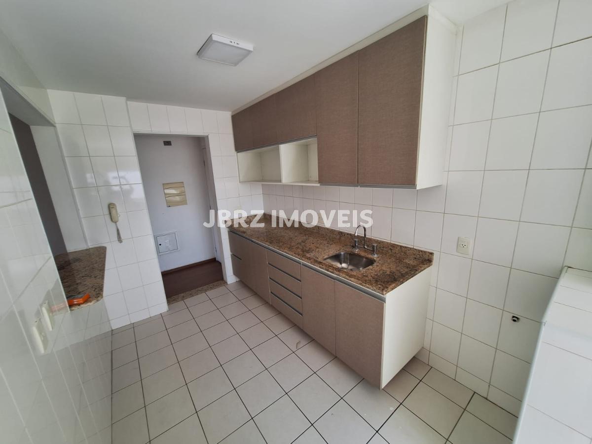 Apartamento à venda com 2 quartos, 76m² - Foto 10