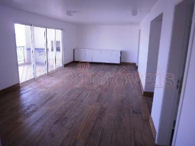 Apartamento para alugar com 3 quartos, 160m² - Foto 2