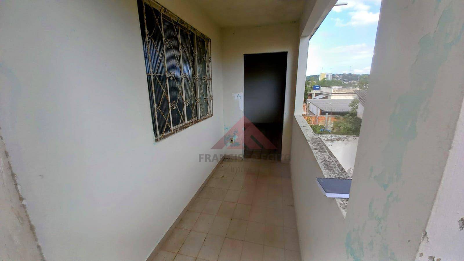 Casa à venda com 2 quartos, 306m² - Foto 14