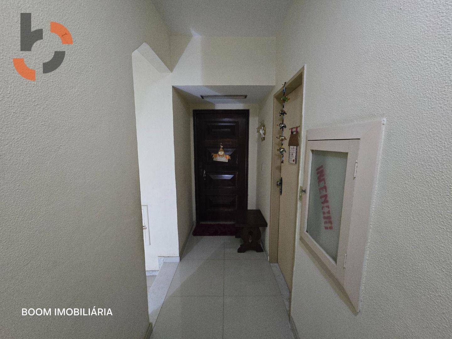 Apartamento à venda com 3 quartos, 14742m² - Foto 2