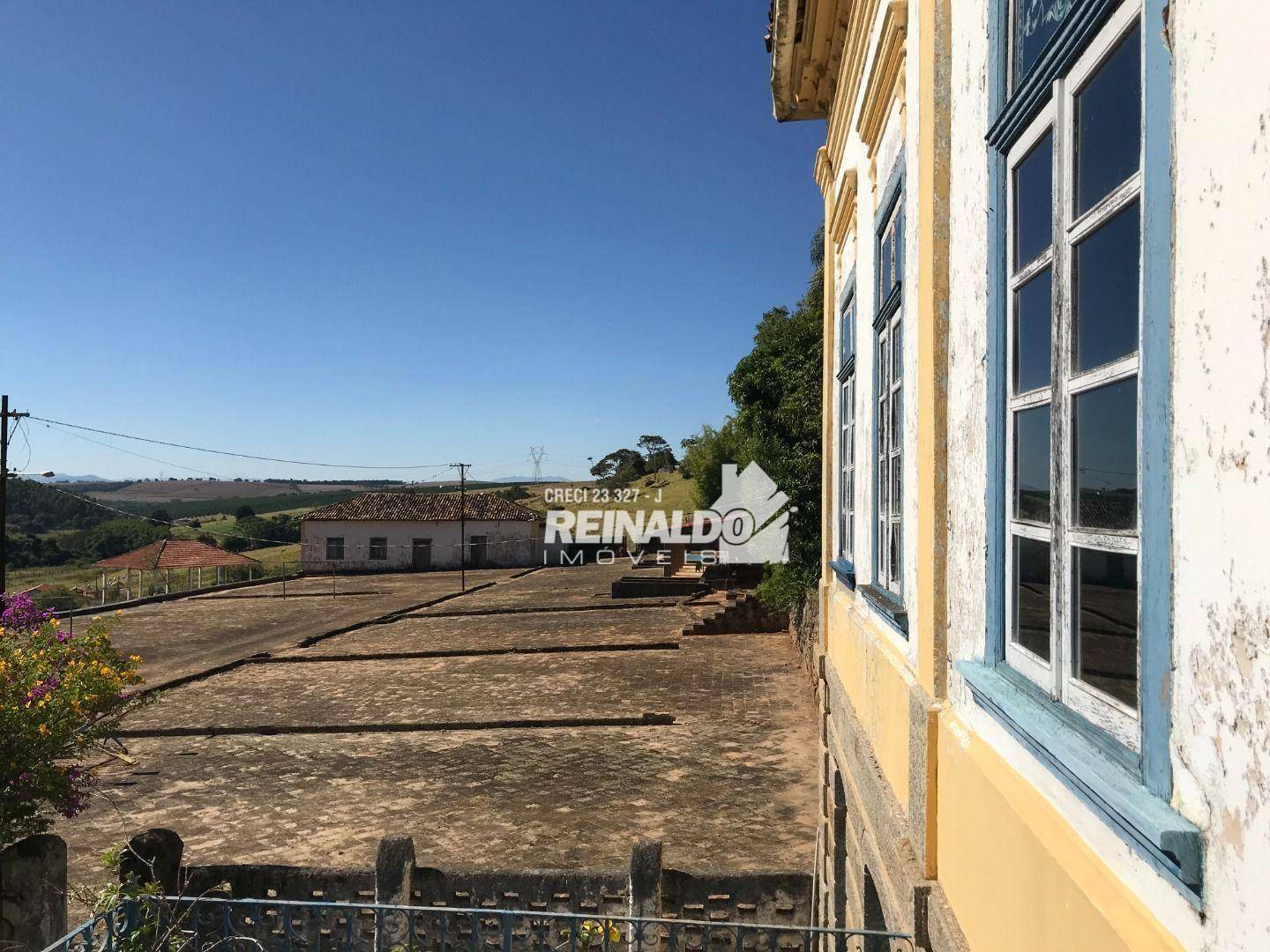 Fazenda à venda com 8 quartos, 950m² - Foto 34