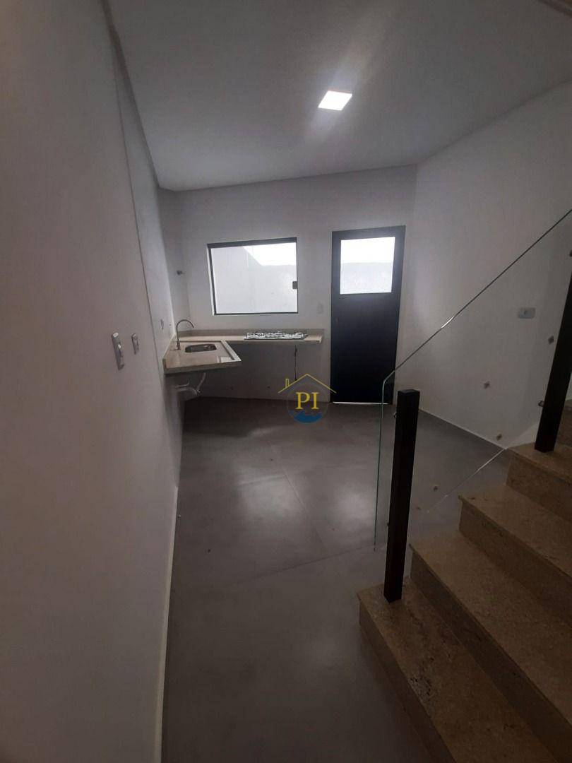 Casa à venda com 2 quartos, 61m² - Foto 11