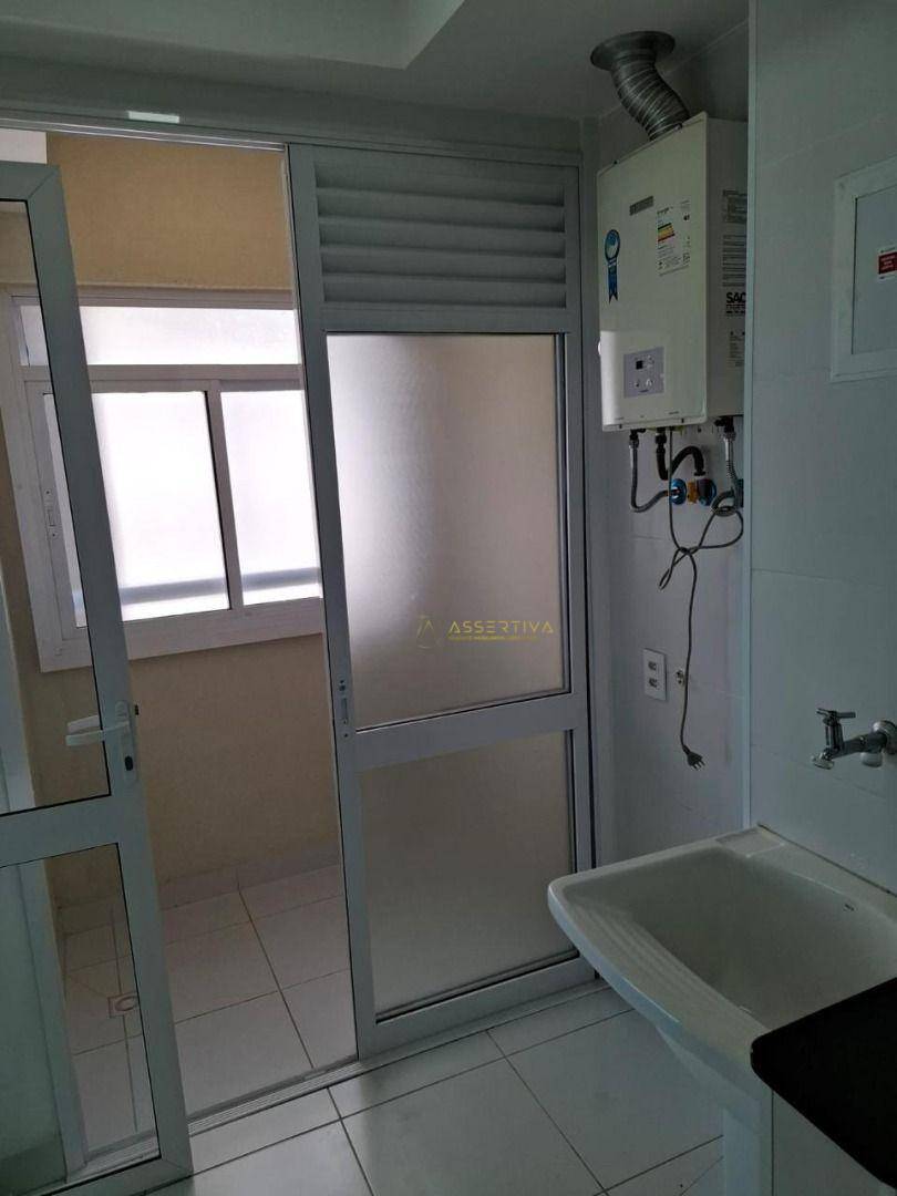 Apartamento para alugar com 2 quartos, 98m² - Foto 4