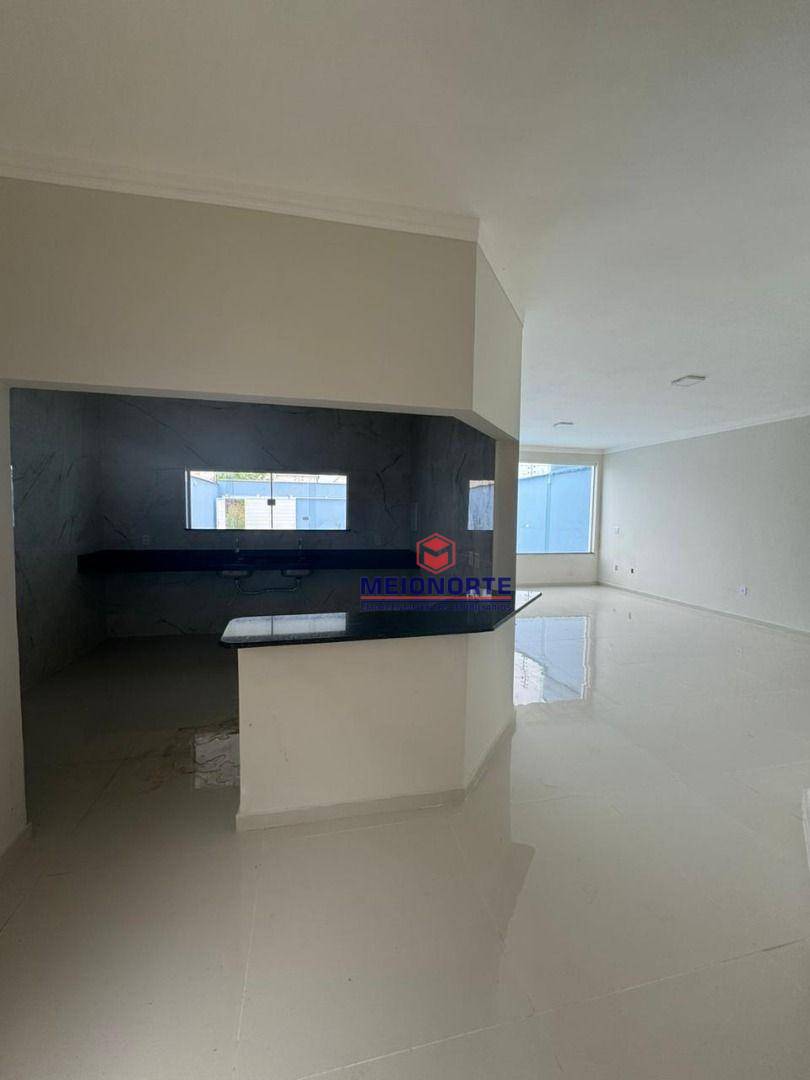 Casa à venda com 3 quartos, 180m² - Foto 4