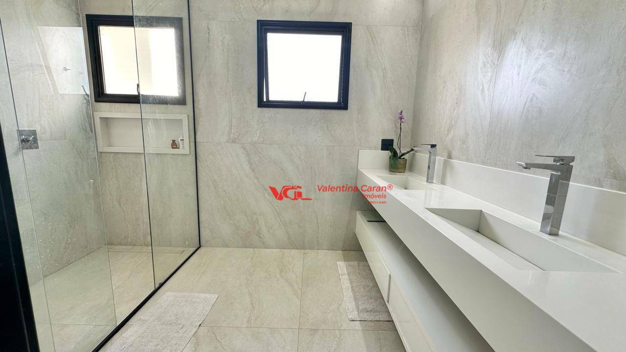 Sobrado à venda com 4 quartos, 375m² - Foto 26