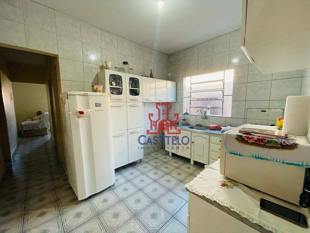 Casa à venda com 5 quartos, 170m² - Foto 16