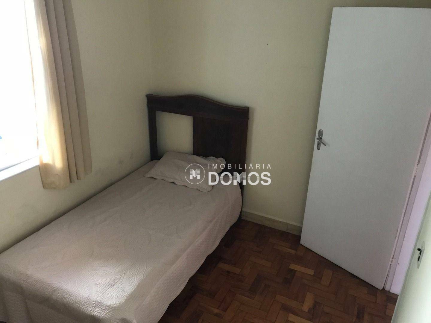 Casa à venda com 4 quartos, 250m² - Foto 20