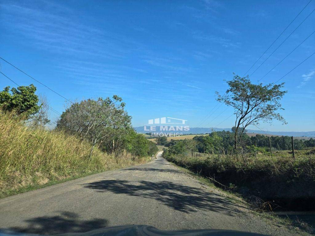 Fazenda à venda com 2 quartos, 400m² - Foto 4