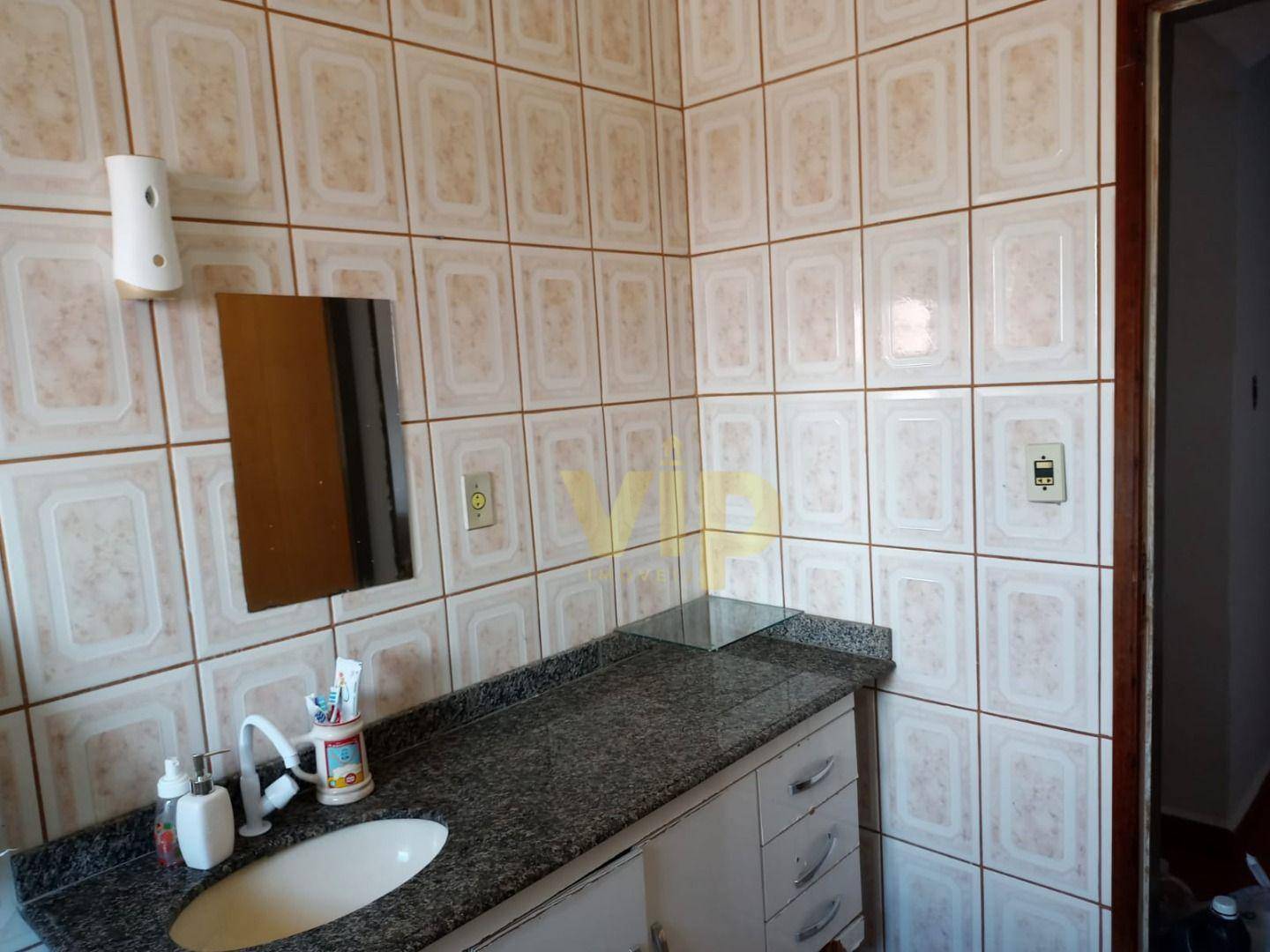 Casa à venda com 3 quartos, 250m² - Foto 7