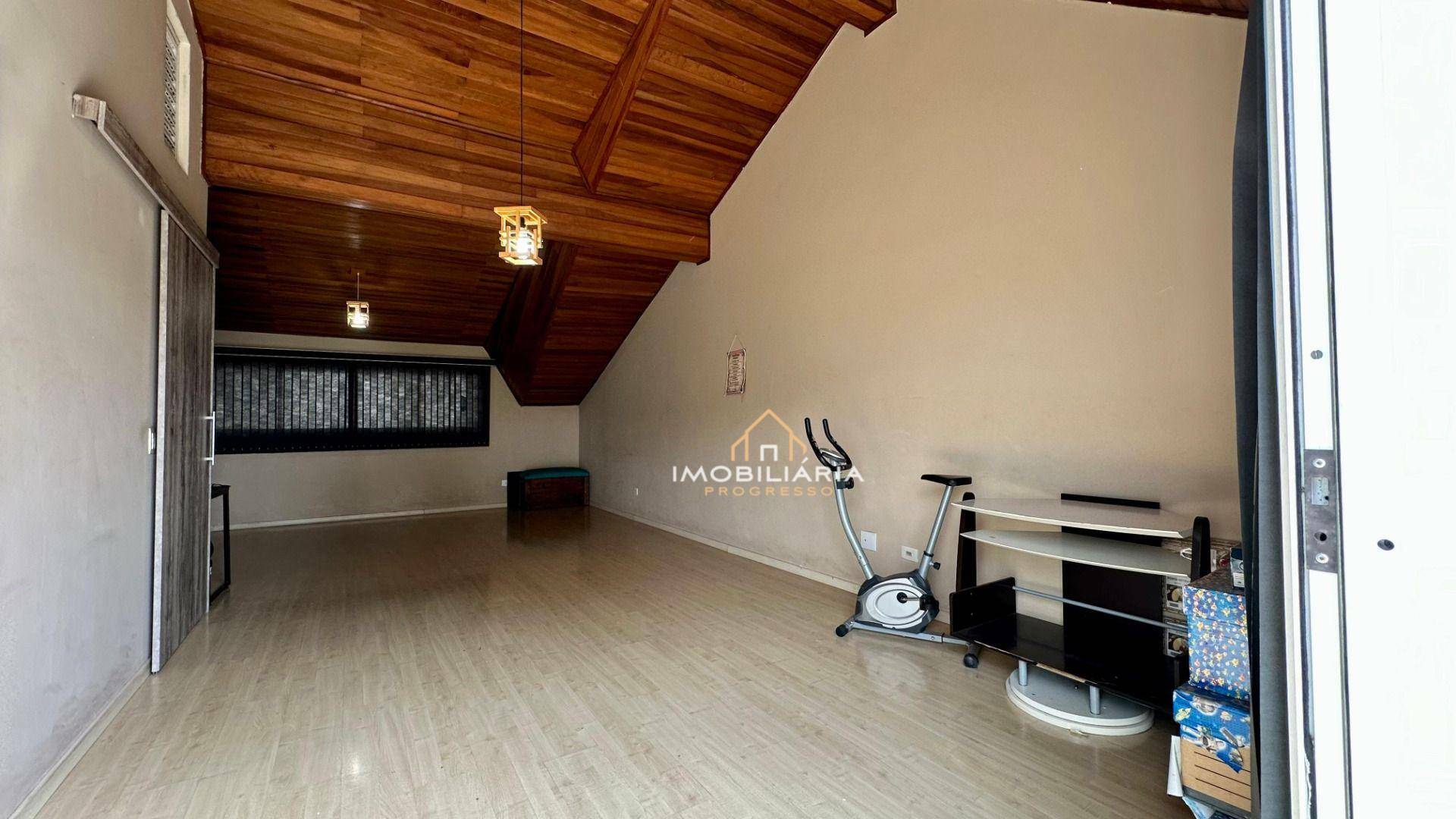 Sobrado à venda e aluguel com 3 quartos, 200m² - Foto 39