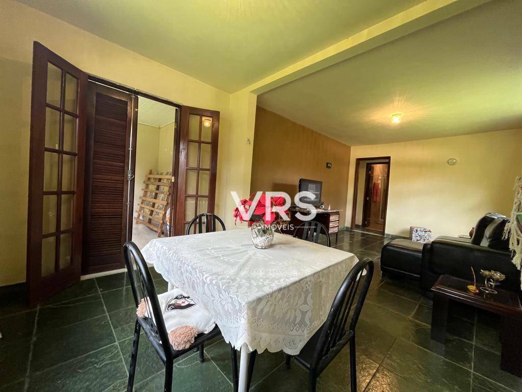 Casa à venda com 3 quartos, 110m² - Foto 12