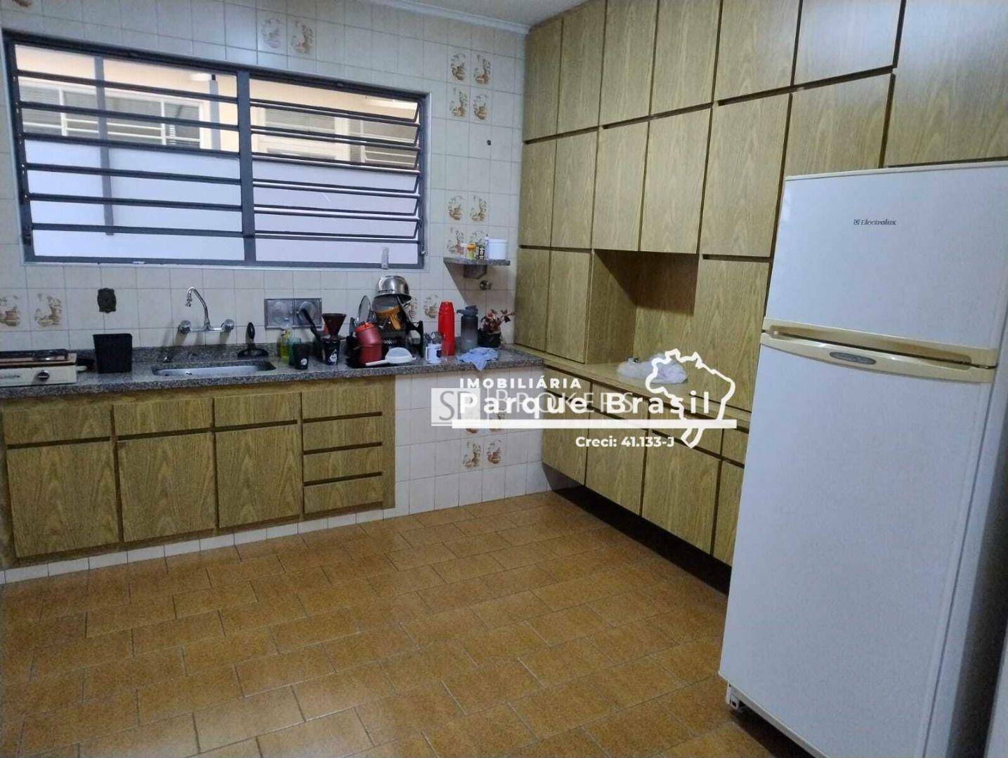 Casa à venda com 3 quartos, 200m² - Foto 23