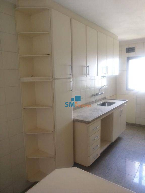 Apartamento à venda com 3 quartos, 127m² - Foto 8