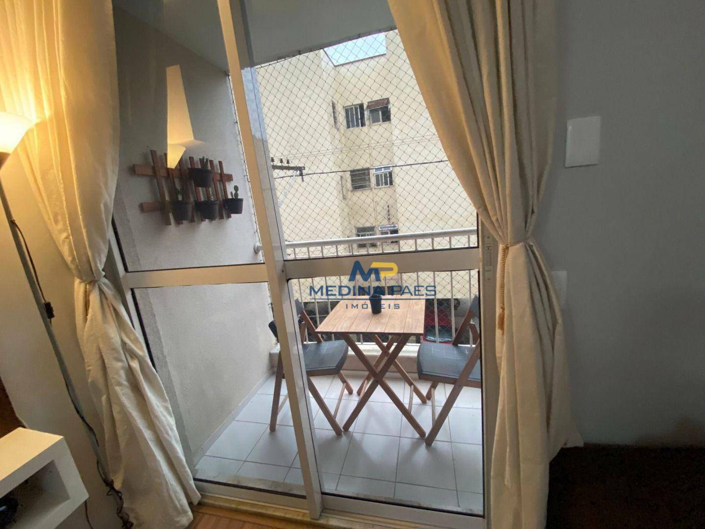 Apartamento à venda com 2 quartos, 60m² - Foto 12