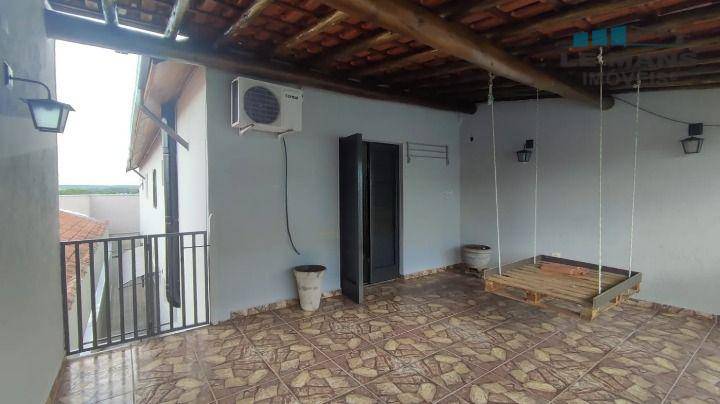 Casa à venda e aluguel com 3 quartos, 127m² - Foto 21