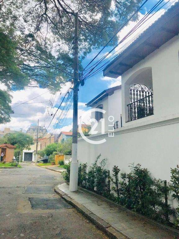 Casa de Condomínio à venda e aluguel com 3 quartos, 240m² - Foto 19